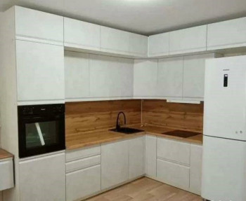 Модульная кухня Бруклин 2.4 x 2 м (Бетон белый) в Саянском - sayanskij.mebel54.com | фото