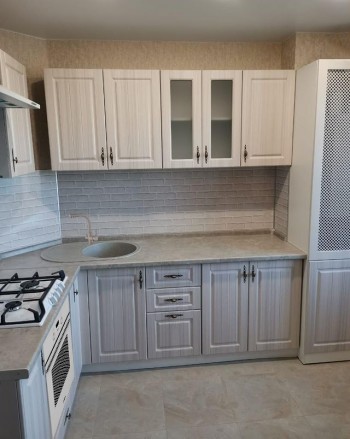 Модульная кухня Империя 1,8 м (Белый Эмалит/Серый) в Саянском - sayanskij.mebel54.com | фото